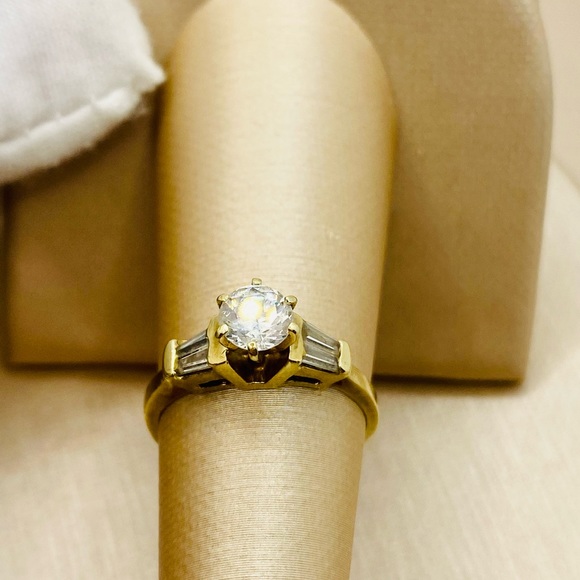 EUC Vintage 10k Yellow Gold Engagement Ring - Picture 5 of 15